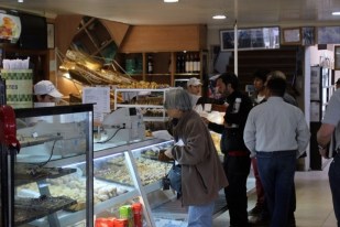 1007 Day 7 E Breakfast at Tolhuin (1)