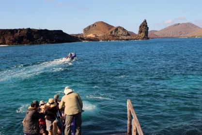 1023 Day 23 Cruising around Sullivans Bay Bartolome (1)