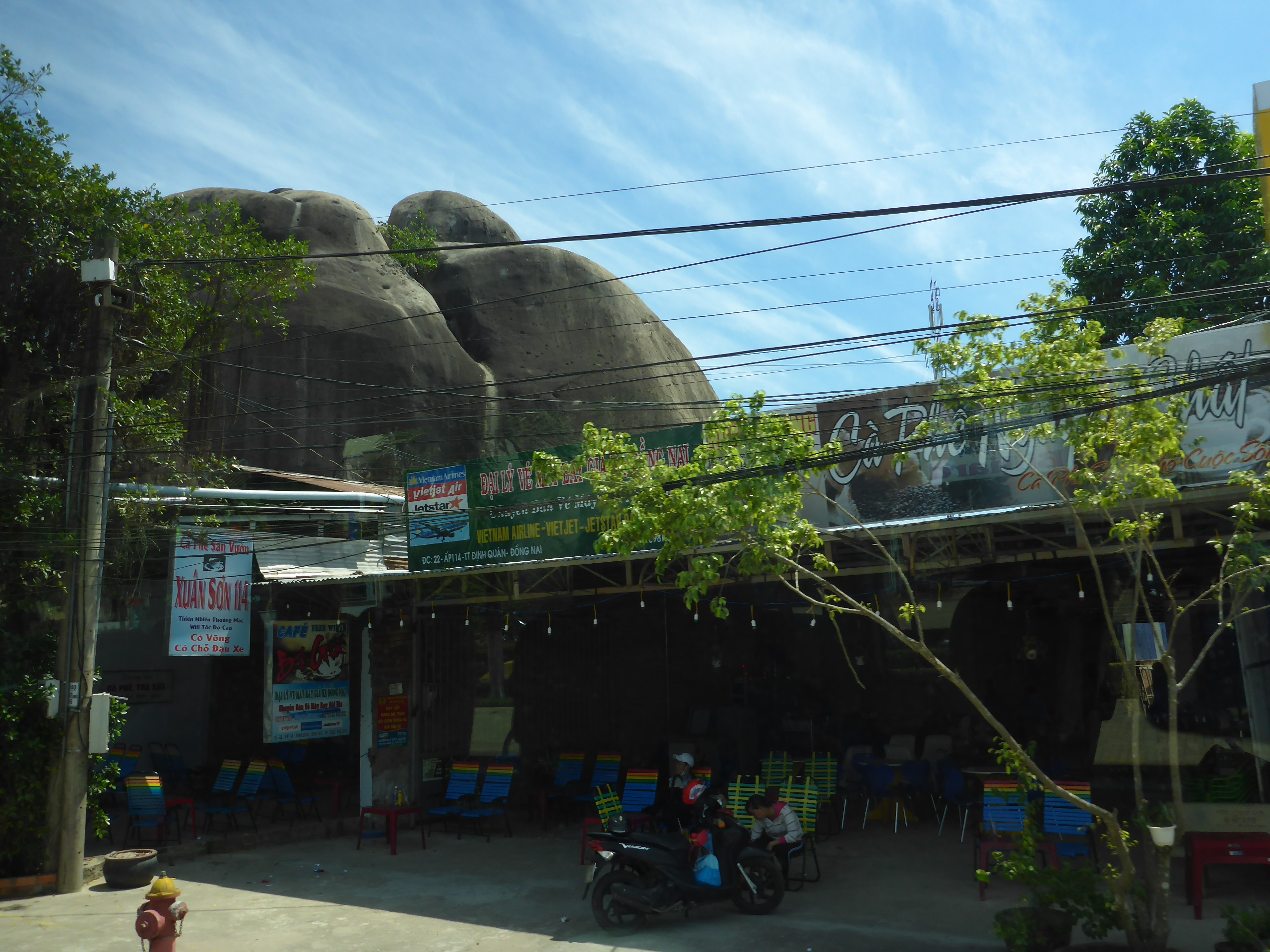 Cycling through the Highlands (1).JPG