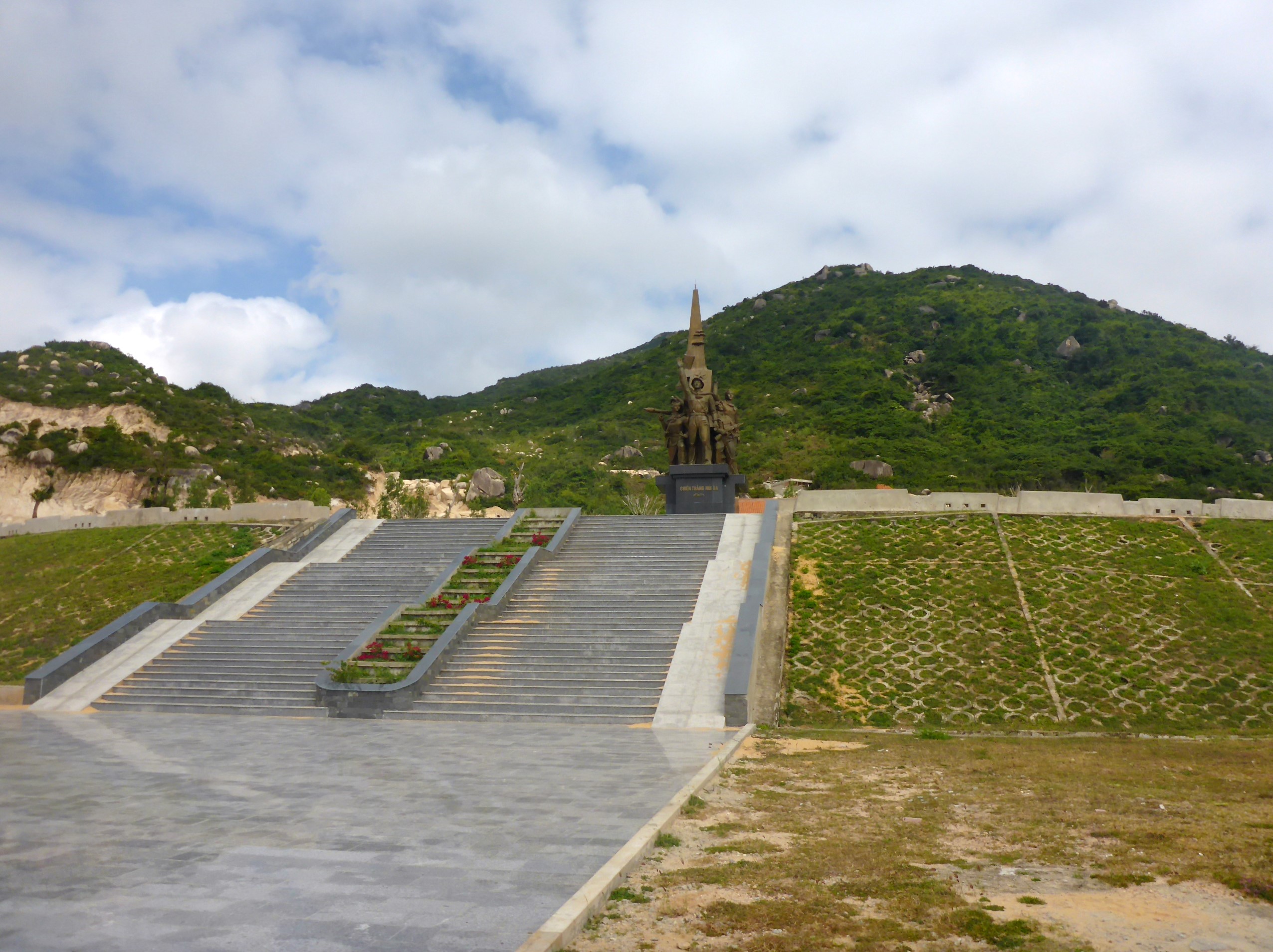 Cycling through the lagopons from Quy Nhon (44)