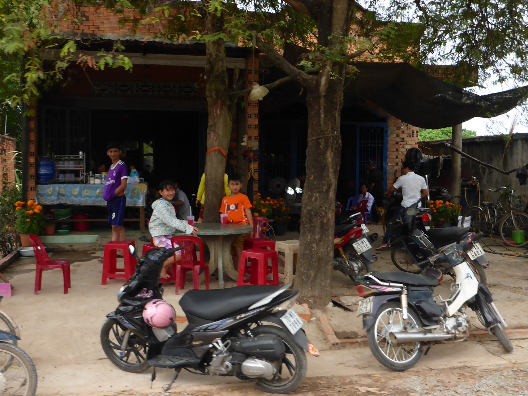 Saigon Cycling around countryside around Saigon (18)